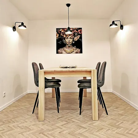 Exklusives 212 Qm Mit 2 - Garten, Grill & Sauna! * Schauenburg