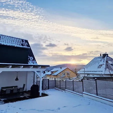 Exklusives 212 Qm Mit 2 - Garten, Grill & Sauna!