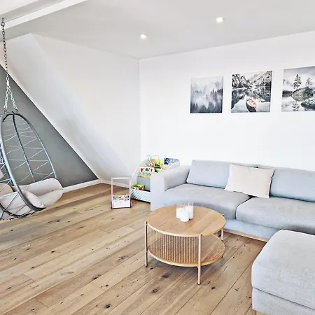 Exklusives 212 Qm Mit 2 - Garten, Grill & Sauna! *