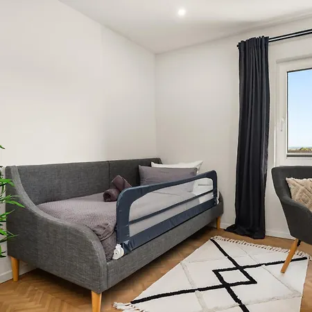 Premium Feelgood Ferienhaus - 212 Qm - Sauna, Garten, Terrasse & Grill - Bis Zu 12 Gaeste - 2 Apartments - Ideal Fuer Familien & Gruppen *