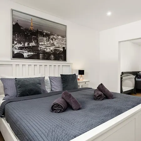 Apartmán Feelgood - 212 Qm Mit Sauna, Garten, Terrasse, Grill - 2 - Fuer Familien & Gruppen - Mitten In Deutschland *