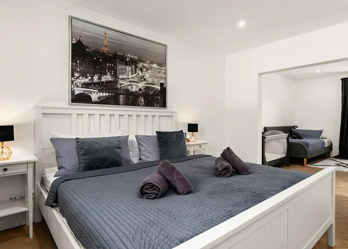 Apartamento Feelgood - 212 Qm Mit Sauna, Garten, Terrasse, Grill - 2 - Fuer Familien & Gruppen - Mitten In Deutschland *